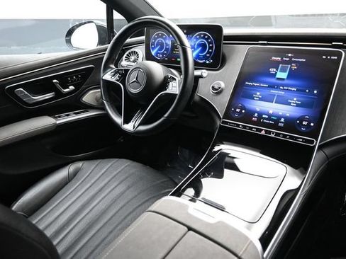Used 2022 Mercedes-Benz EQS 450+ Sedan image 12
