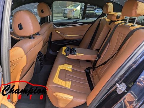 Used 2020 BMW 540i w/ Convenience Package image 18