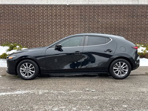 Used 2022 MAZDA MAZDA3 s image 22
