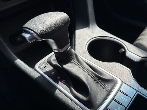 Used 2022 Kia Sportage LX image 19