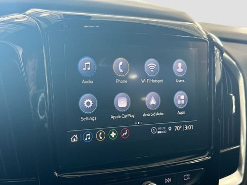 Used 2023 Chevrolet Traverse LT FWD image 15