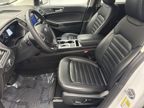 Used 2022 Ford Edge SEL w/ Convenience Package image 11