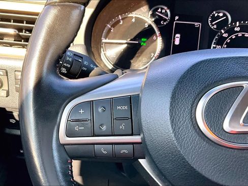 Used 2020 Lexus GX 460 Luxury w/ Off Road Package image 24