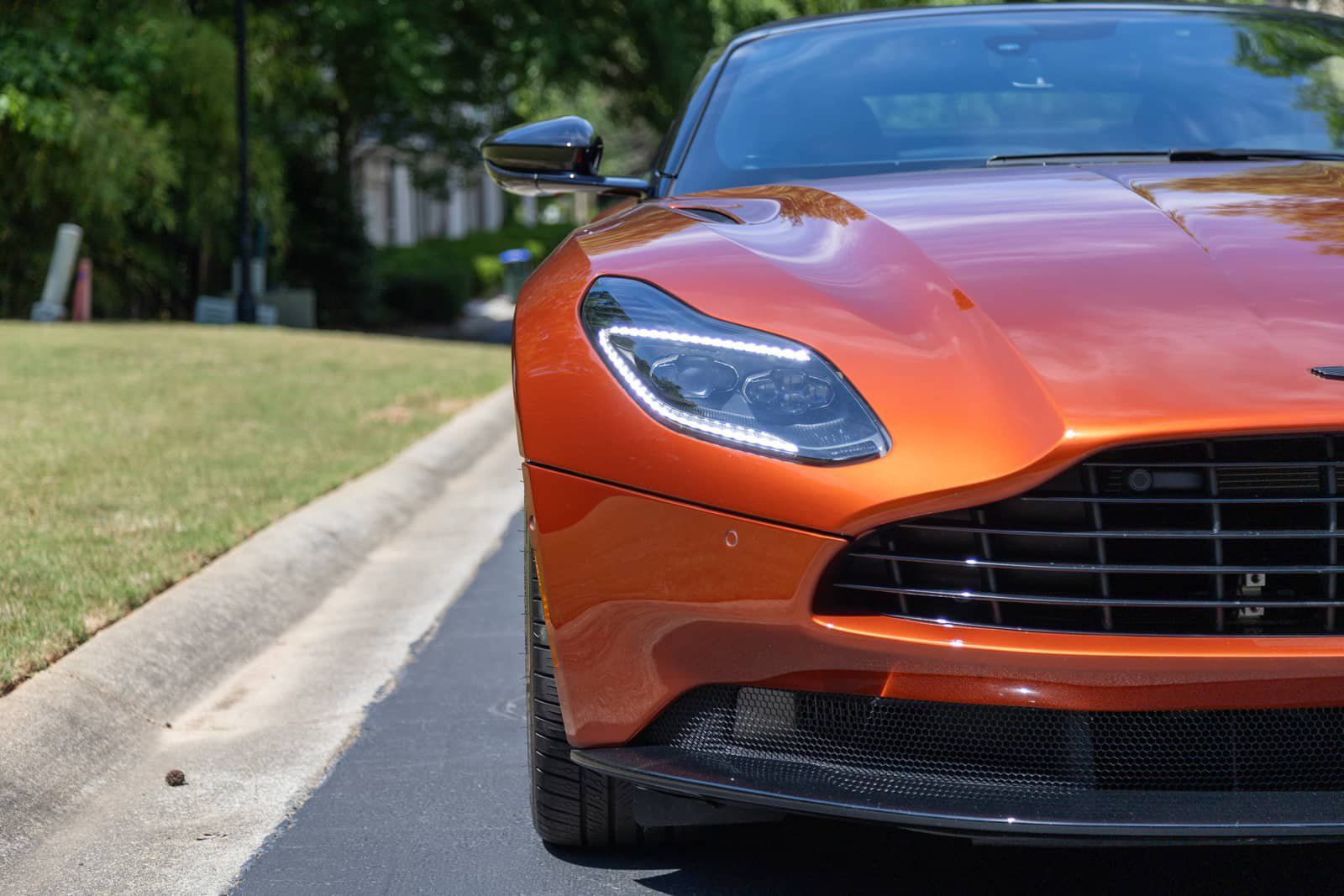Used 2021 Aston Martin DB11 Volante RWD image 6