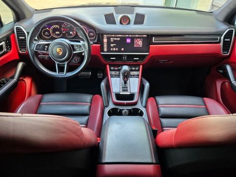 Used 2021 Porsche Cayenne GTS AWD/4WD image 13