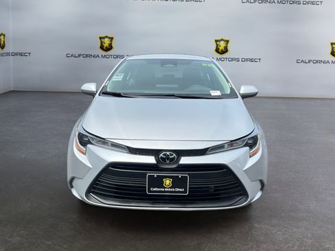 Used 2025 Toyota Corolla LE FWD image 8