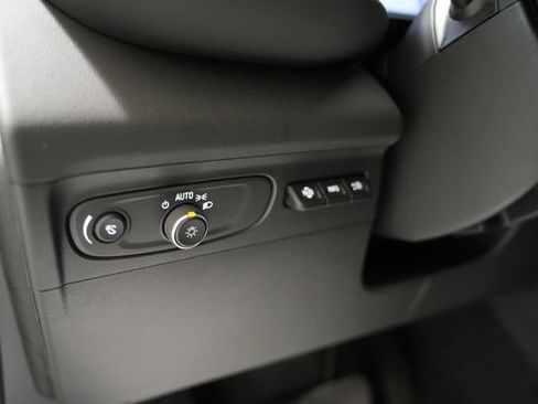 Used 2021 Buick Envision Avenir w/ Technology Package II image 14