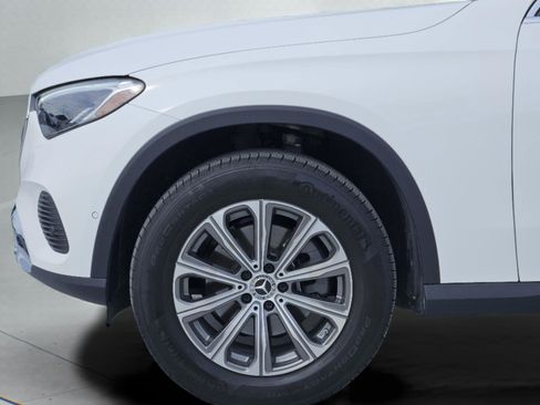 Used 2025 Mercedes-Benz GLC 300 4MATIC image 30