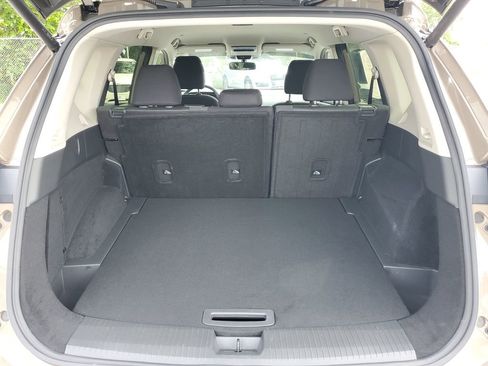 Used 2024 Nissan Rogue SV AWD/4WD image 8