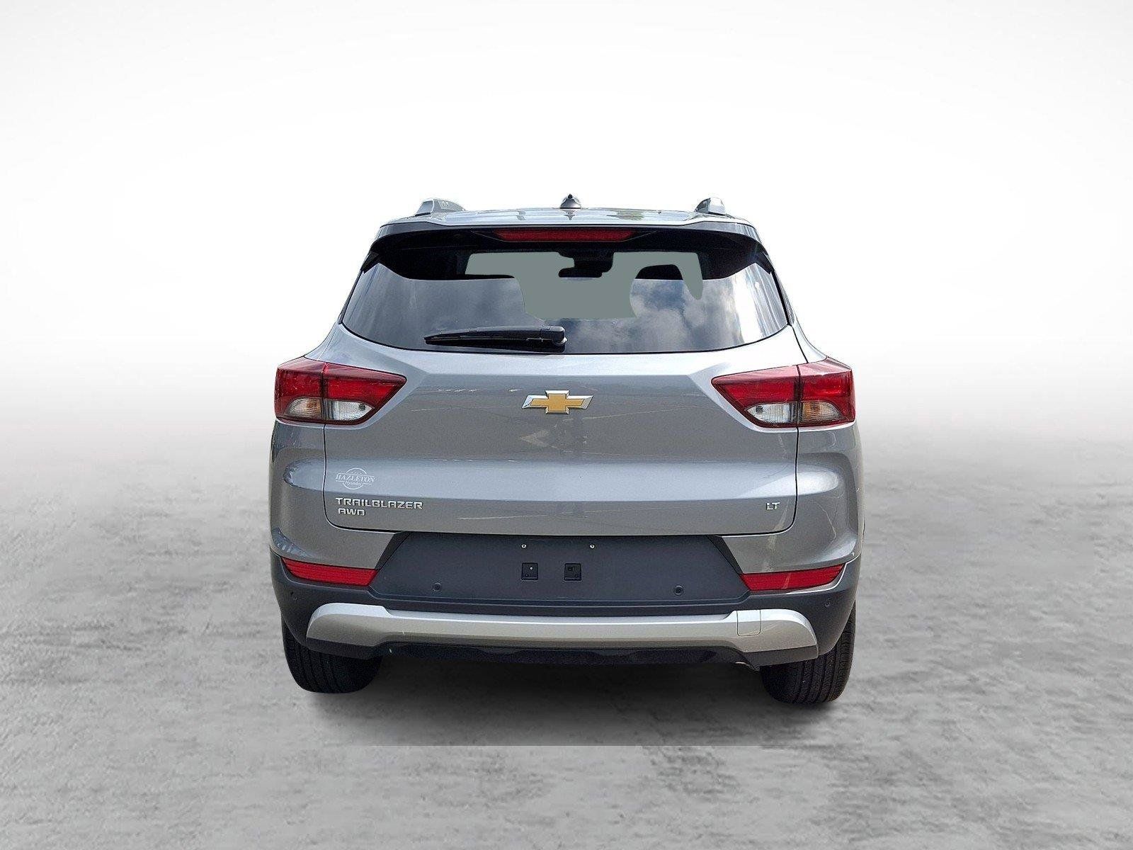 Used 2024 Chevrolet TrailBlazer LT w/ LT Cold Weather Package AWD/4WD image 5