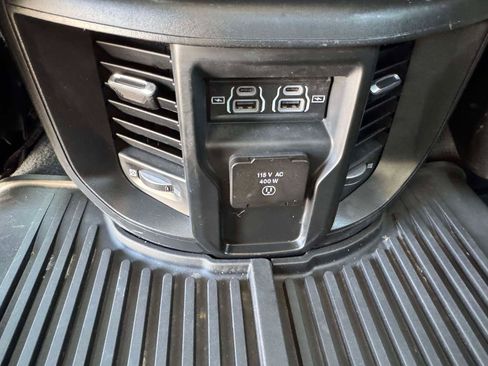 Used 2024 RAM 3500 Laramie AWD/4WD image 19