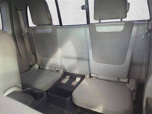 Used 2012 Toyota Tacoma 4x4 Access Cab image 16