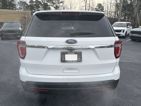 Used 2017 Ford Explorer Base 4D Sport Utility image 6