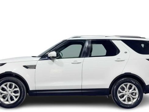 Used 2017 Land Rover Discovery SE AWD/4WD image 1