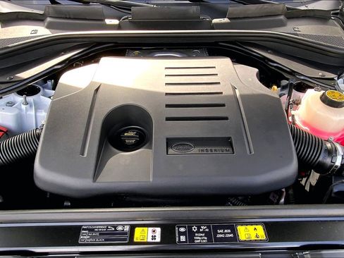 New 2026 Land Rover Range Rover Long Wheelbase SE image 14