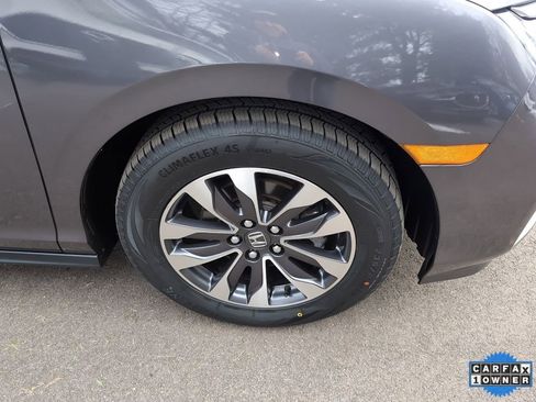Used 2024 Honda Odyssey EX-L image 3