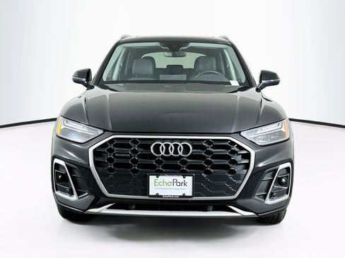 Used 2023 Audi Q5 2.0T Premium w/ Convenience Package AWD/4WD image 2