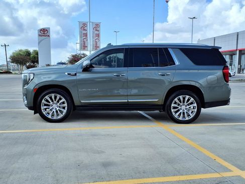 Used 2023 GMC Yukon Denali RWD image 8