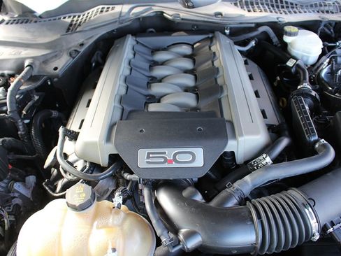 Used 2017 Ford Mustang GT Premium w/ Equipment Group 401A image 41