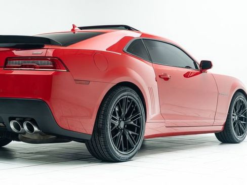 Used 2014 Chevrolet Camaro SS w/ RS Package image 12