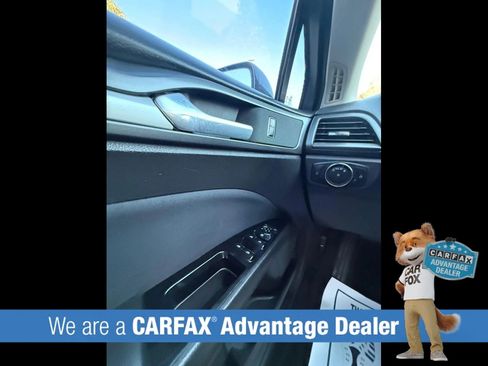Used 2015 Ford Fusion SE FWD image 32