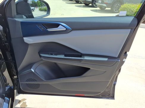 Used 2022 Volkswagen Taos SE FWD image 19