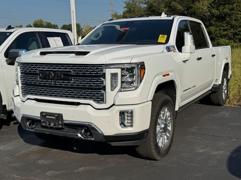 Used 2021 GMC Sierra 2500 Denali w/ Denali Ultimate Package AWD/4WD image 2