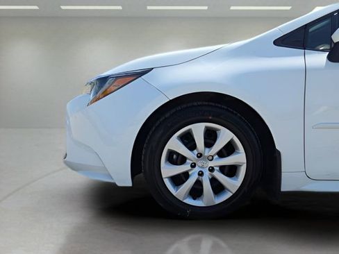 Used 2024 Toyota Corolla LE image 14