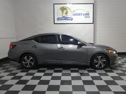Used 2020 Nissan Sentra SV image 6