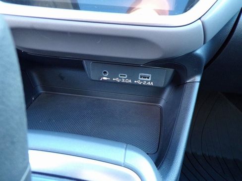 Certified 2025 Subaru Crosstrek 2.0i Premium AWD/4WD image 21