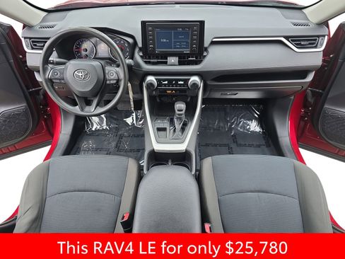 Used 2022 Toyota RAV4 LE image 15