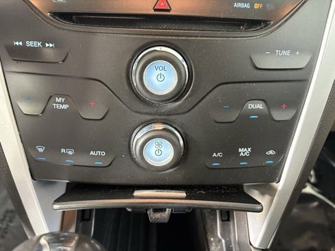 Used 2014 Ford Explorer XLT w/ Equipment Group 201A image 15