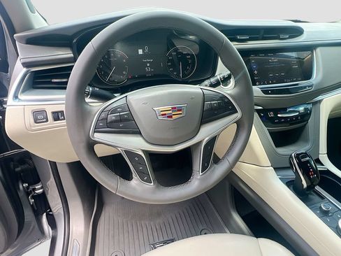 Used 2025 Cadillac XT5 Premium Luxury w/ LPO, Floor Liner Package FWD image 11