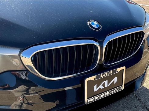 Used 2018 BMW 530e image 33