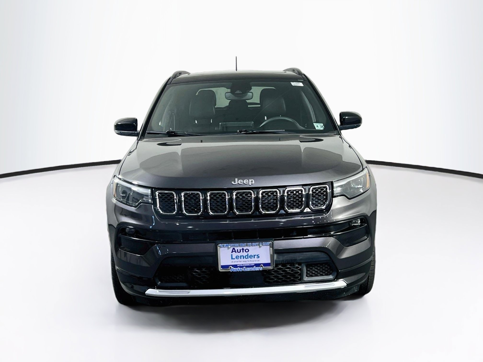 Used 2023 Jeep Compass Limited w/ Elite Group AWD/4WD image 2