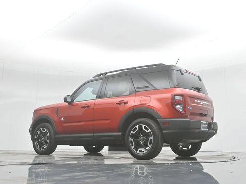 New 2024 Ford Bronco Sport Outer Banks w/ Tech Package image 54