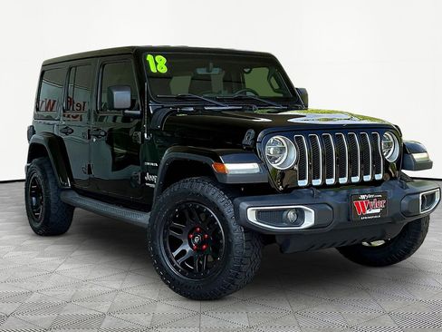 Used 2018 Jeep Wrangler Unlimited Sahara w/ Dual Top Group AWD/4WD image 3