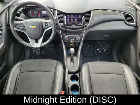 Used 2020 Chevrolet Trax LT w/ Driver Confidence Package image 2