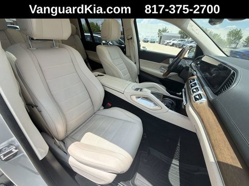 Used 2021 Mercedes-Benz GLS 580 4MATIC image 29