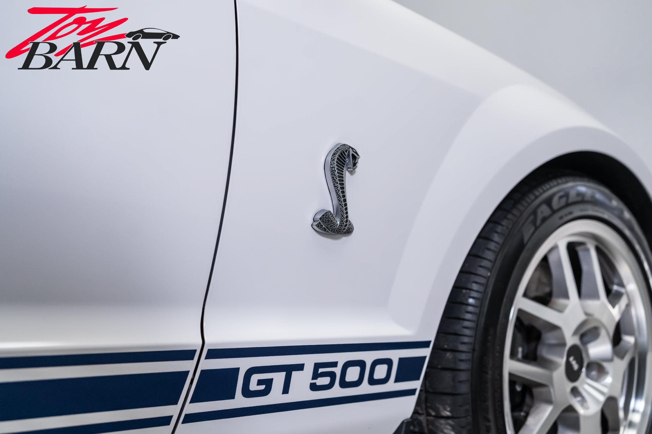 Used 2008 Ford Mustang Shelby GT500 RWD image 13