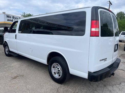 Used 2015 Chevrolet Express 3500 LS image 6