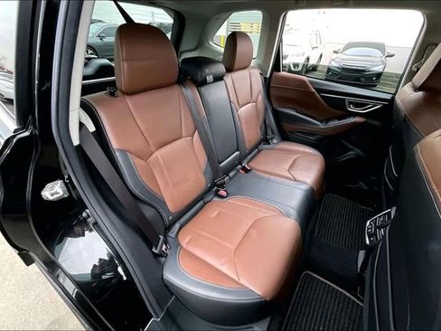 Used 2022 Subaru Forester Touring image 27