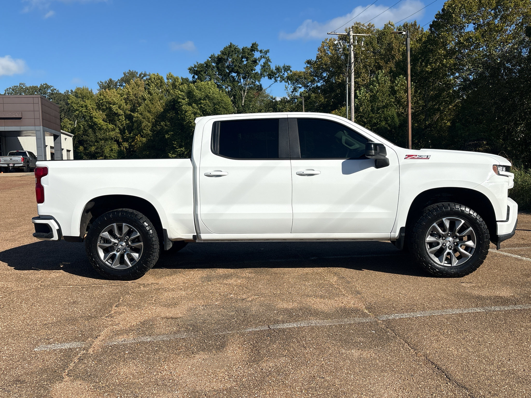 Used 2019 Chevrolet Silverado 1500 RST AWD/4WD image 3