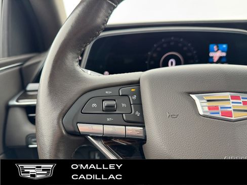 Used 2021 Cadillac Escalade Premium Luxury w/ LPO, Radiant Package image 16