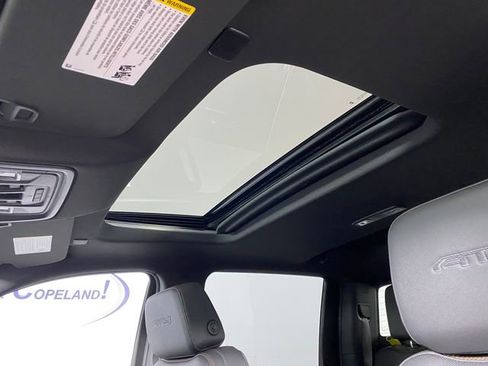 Certified 2025 GMC Sierra 2500 AT4 w/ AT4 Premium Plus Package image 23