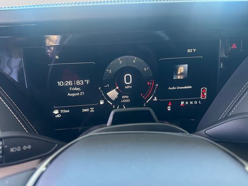 Used 2025 GMC Yukon Denali Ultimate w/ LPO, Illumination Package AWD/4WD image 14