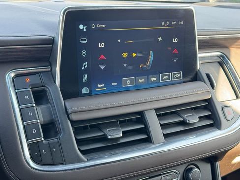 Used 2024 Chevrolet Tahoe LT image 34