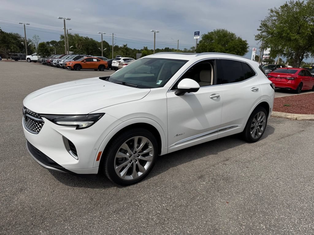 Used 2022 Buick Envision Avenir w/ Technology Package II FWD image 12