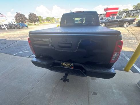 Used 2020 Nissan Frontier SV w/ Midnight Edition Floor Mats AWD/4WD image 11