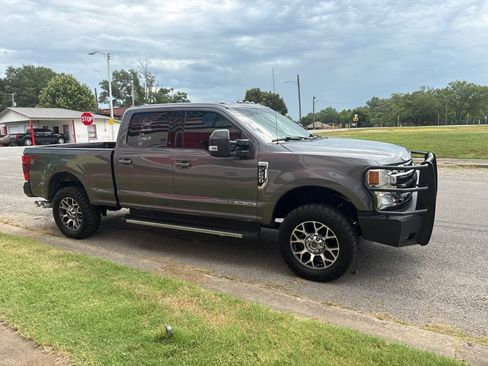 Used 2021 Ford F250 Lariat w/ Lariat Ultimate Package AWD/4WD image 8